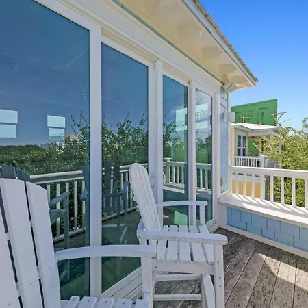 Sea Suite - Large Hot Tub With An Easy Walk To The Beach